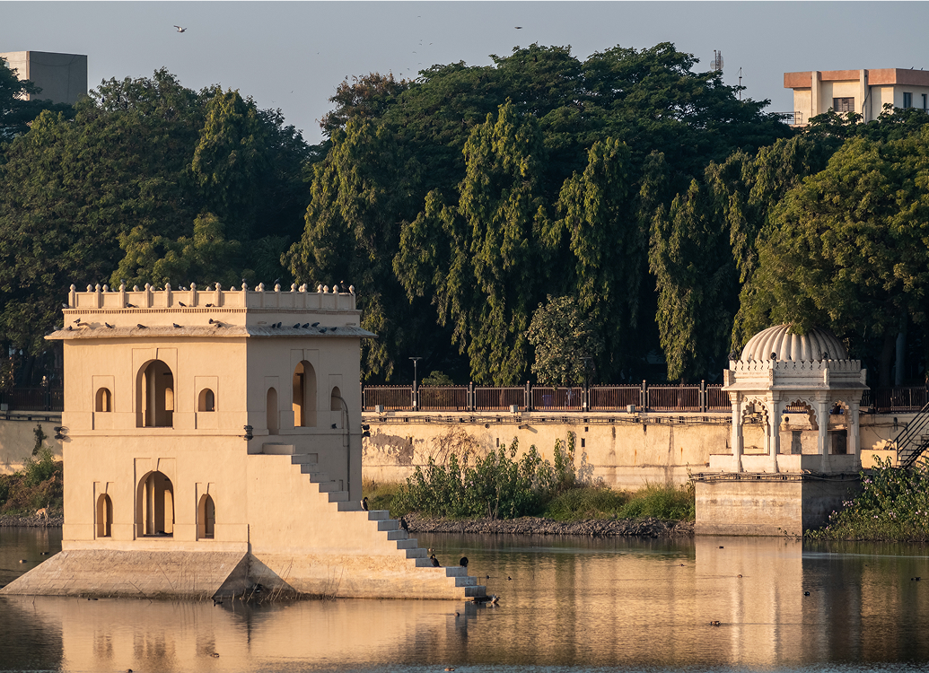 Flights to Jamnagar